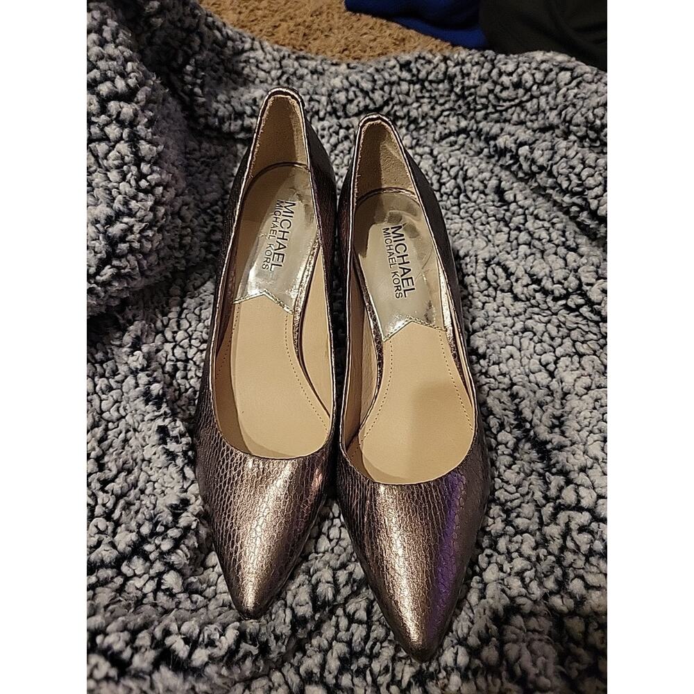 Michael Kors Claire Pump Metallic Snakeskin Embossed Leather Silver Great Deal !
